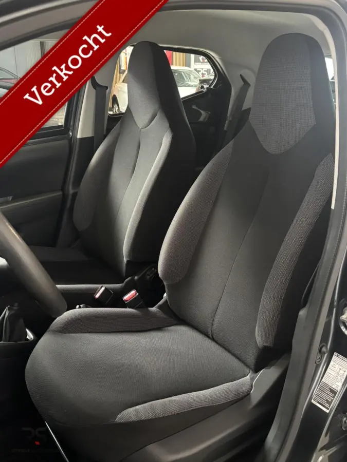 1.0 VVT-i 72 pk X-Fun | Airco | Cruise | CarPlay | Dealer Onderh | Org NL |