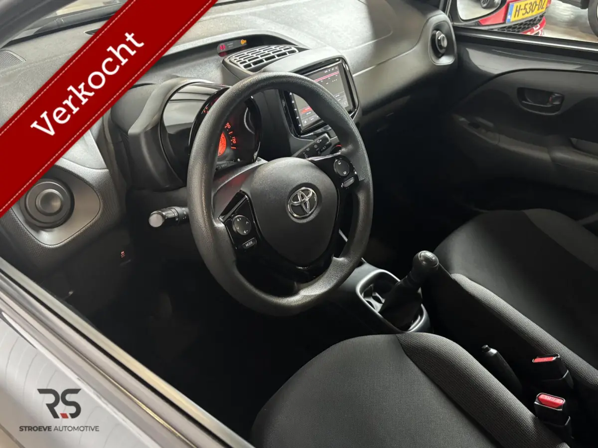 1.0 VVT-i 72 pk X-Fun | Airco | Cruise | CarPlay | Dealer Onderh | Org NL |