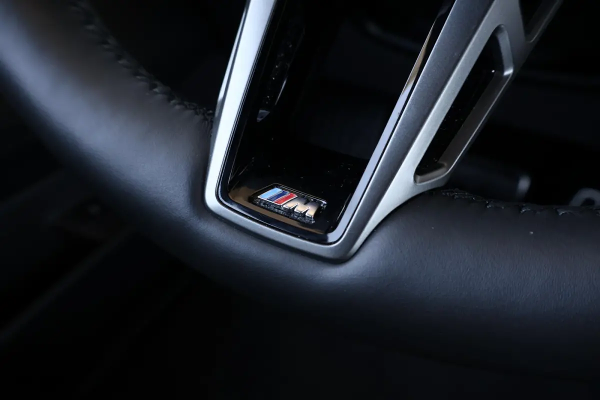 xDrive60 112 kWh | SoH 100% | Sport Pro Pakket | Skylounge | Stoelventilatie | Harman Kardon | Driving Assistant Professional