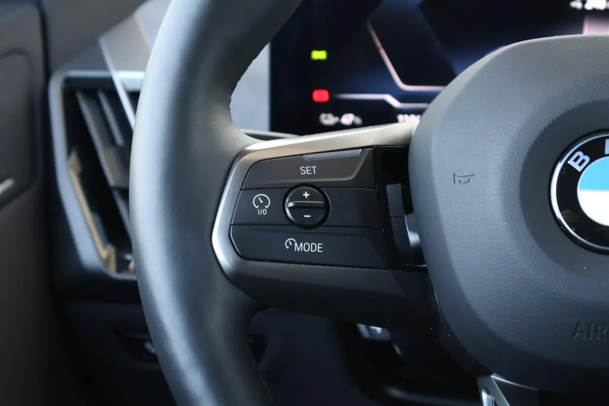 xDrive60 112 kWh | SoH 100% | Sport Pro Pakket | Skylounge | Stoelventilatie | Harman Kardon | Driving Assistant Professional