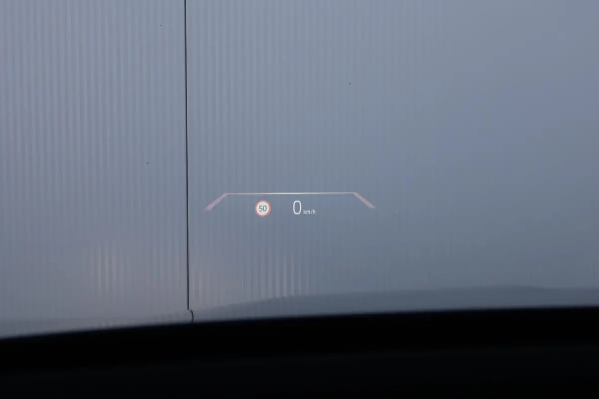 xDrive60 112 kWh | SoH 100% | Sport Pro Pakket | Skylounge | Stoelventilatie | Harman Kardon | Driving Assistant Professional