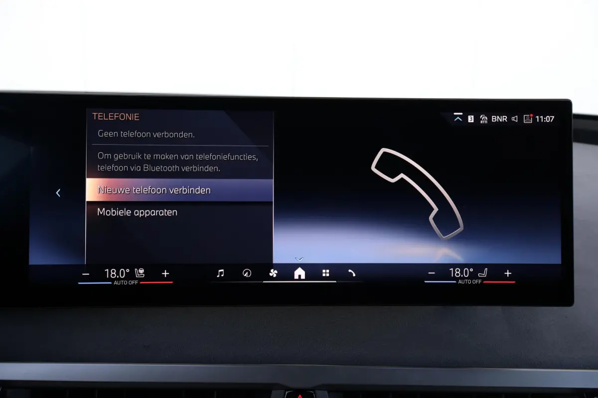 xDrive60 112 kWh | SoH 100% | Sport Pro Pakket | Skylounge | Stoelventilatie | Harman Kardon | Driving Assistant Professional
