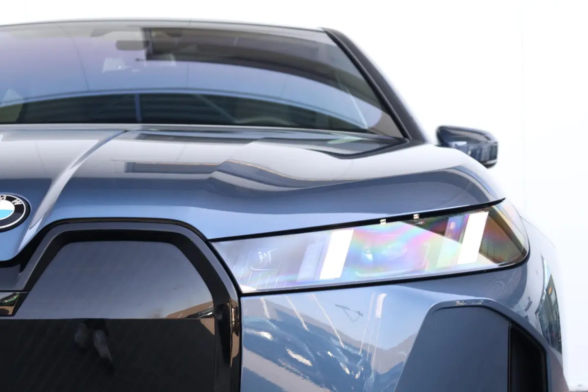 xDrive60 112 kWh | SoH 100% | Sport Pro Pakket | Skylounge | Stoelventilatie | Harman Kardon | Driving Assistant Professional