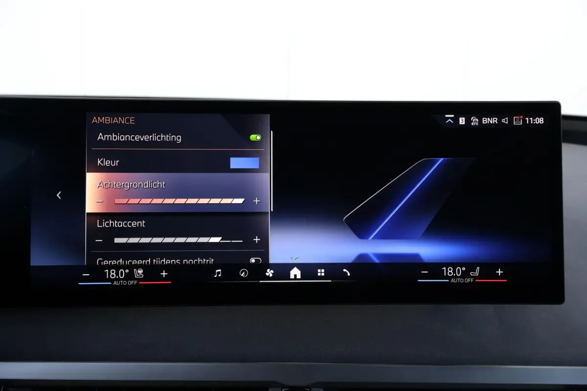 xDrive60 112 kWh | SoH 100% | Sport Pro Pakket | Skylounge | Stoelventilatie | Harman Kardon | Driving Assistant Professional
