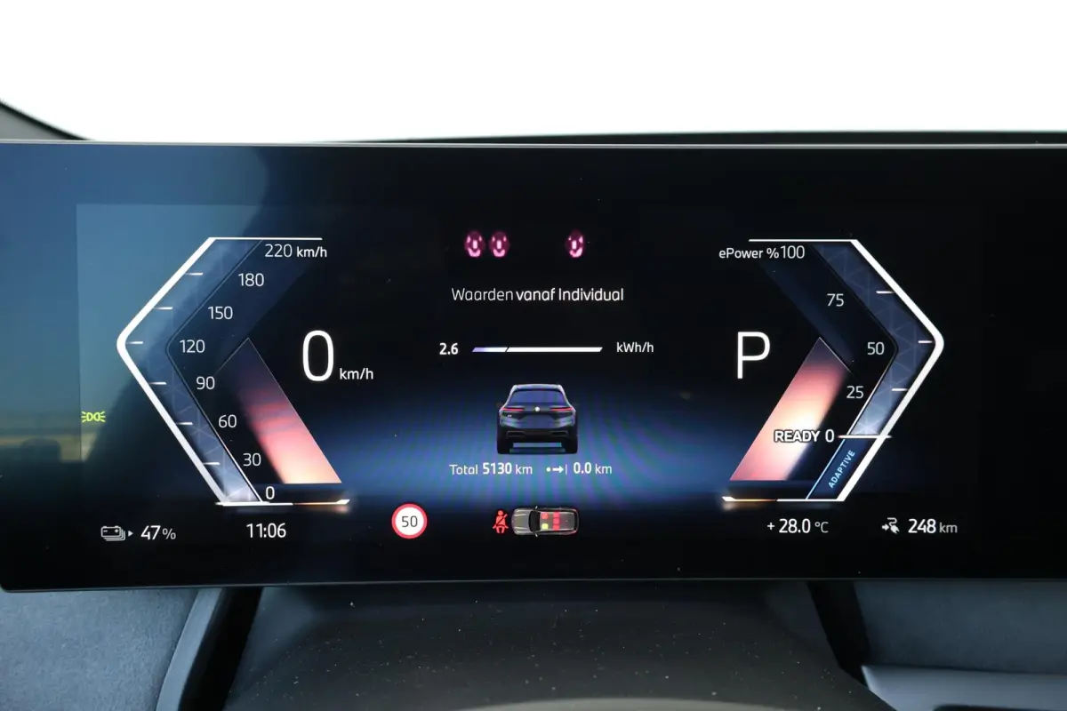 xDrive60 112 kWh | SoH 100% | Sport Pro Pakket | Skylounge | Stoelventilatie | Harman Kardon | Driving Assistant Professional