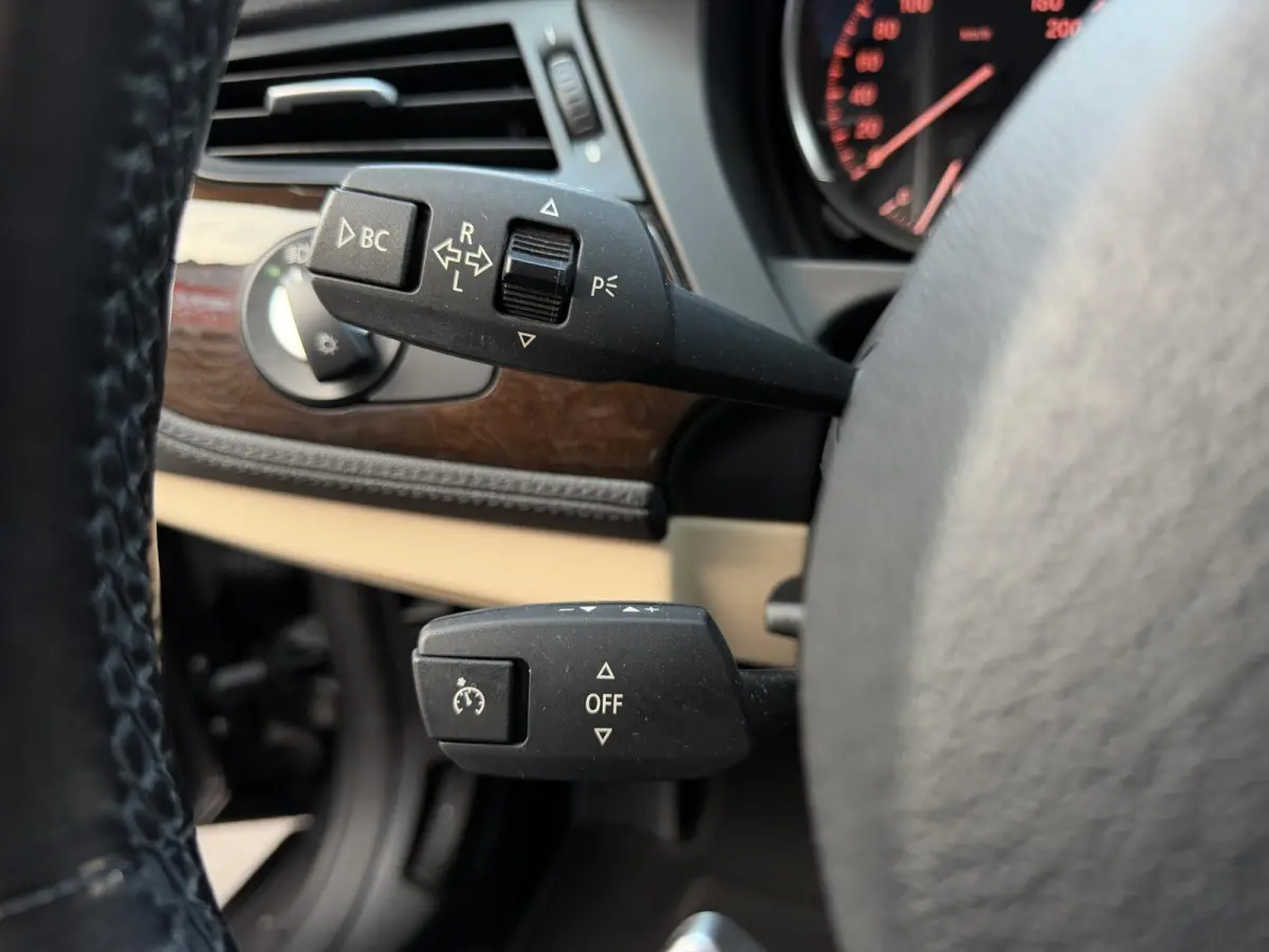 sDrive23i 6 cil. Executive CarPlay-Camera