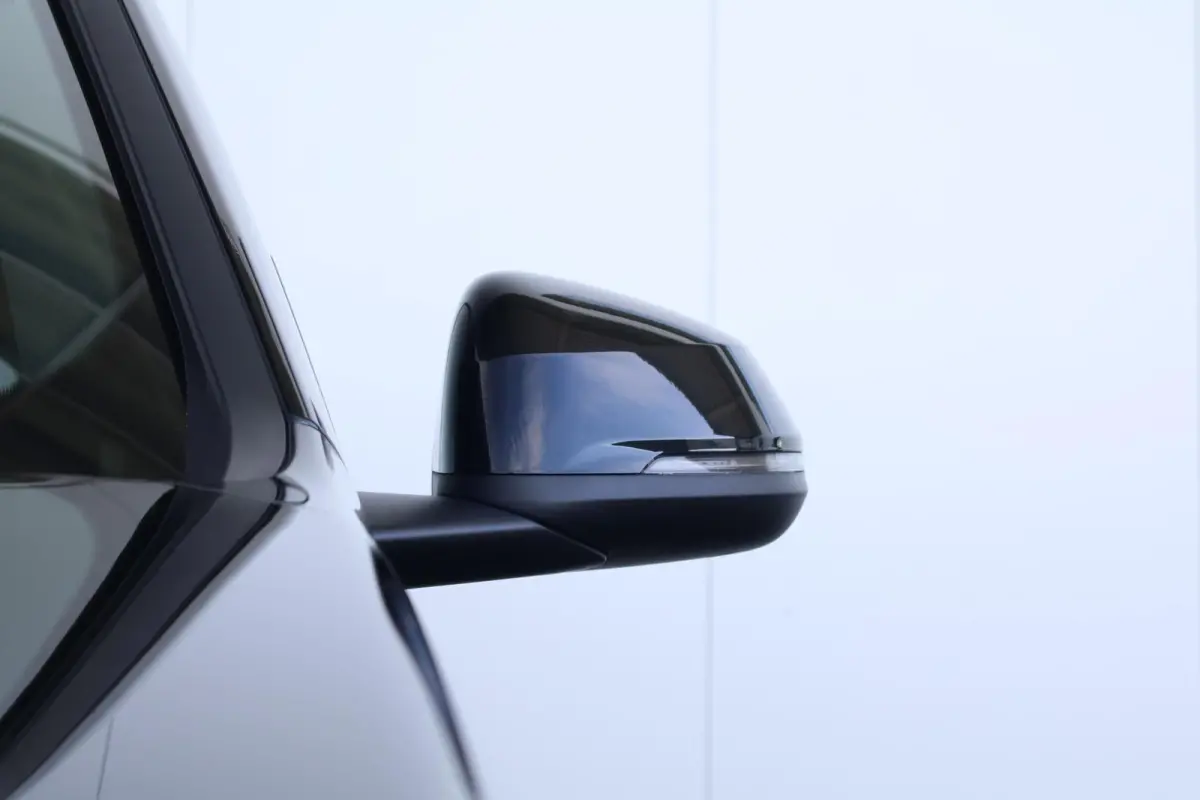 sDrive18i / M-Sport Pakket / Pano Dak / Stoelverwarming Voor / Trekhaak /
