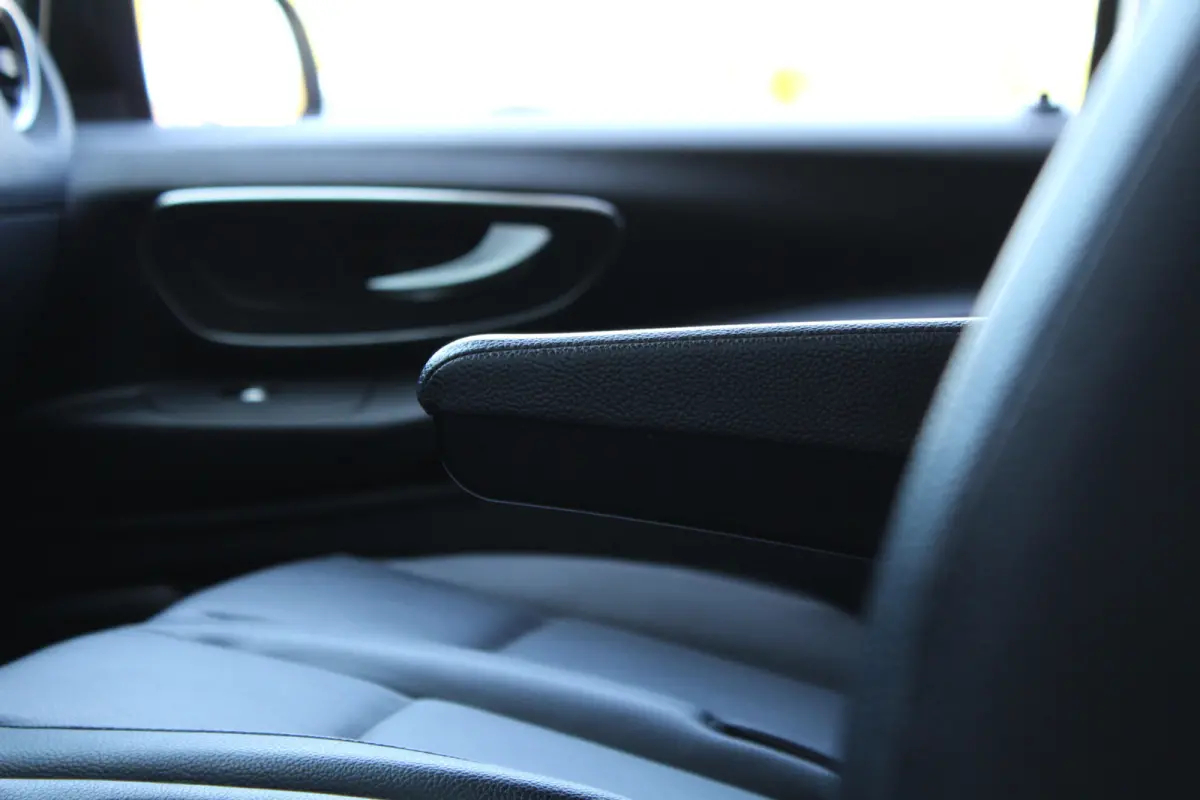 114 CDI Automaat Black Edition | LED | Leder | 1 eigenaar