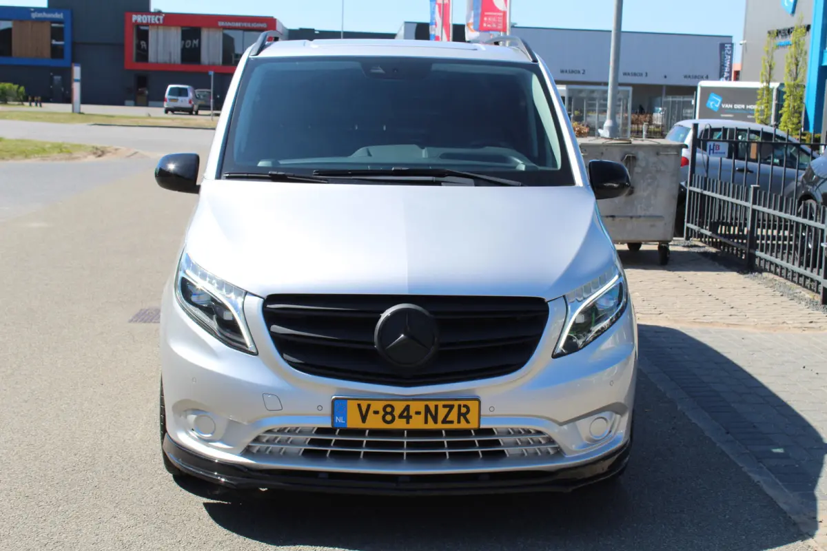 114 CDI Automaat Black Edition | LED | Leder | 1 eigenaar