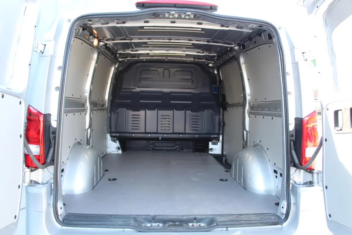 114 CDI Automaat Black Edition | LED | Leder | 1 eigenaar