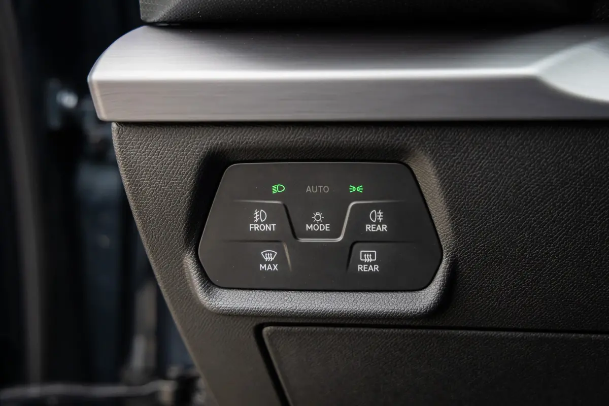1.4 TSI eHybrid PHEV FR Business Intense 204PK | Stoel+stuur verwarming | Apple Carplay/Android Auto | Clima | Cruisecontrol | Airco (automatisch) | Apple Carplay/Android Auto|telefoonintegr