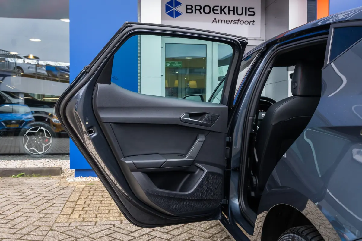 1.4 TSI eHybrid PHEV FR Business Intense 204PK | Stoel+stuur verwarming | Apple Carplay/Android Auto | Clima | Cruisecontrol | Airco (automatisch) | Apple Carplay/Android Auto|telefoonintegr