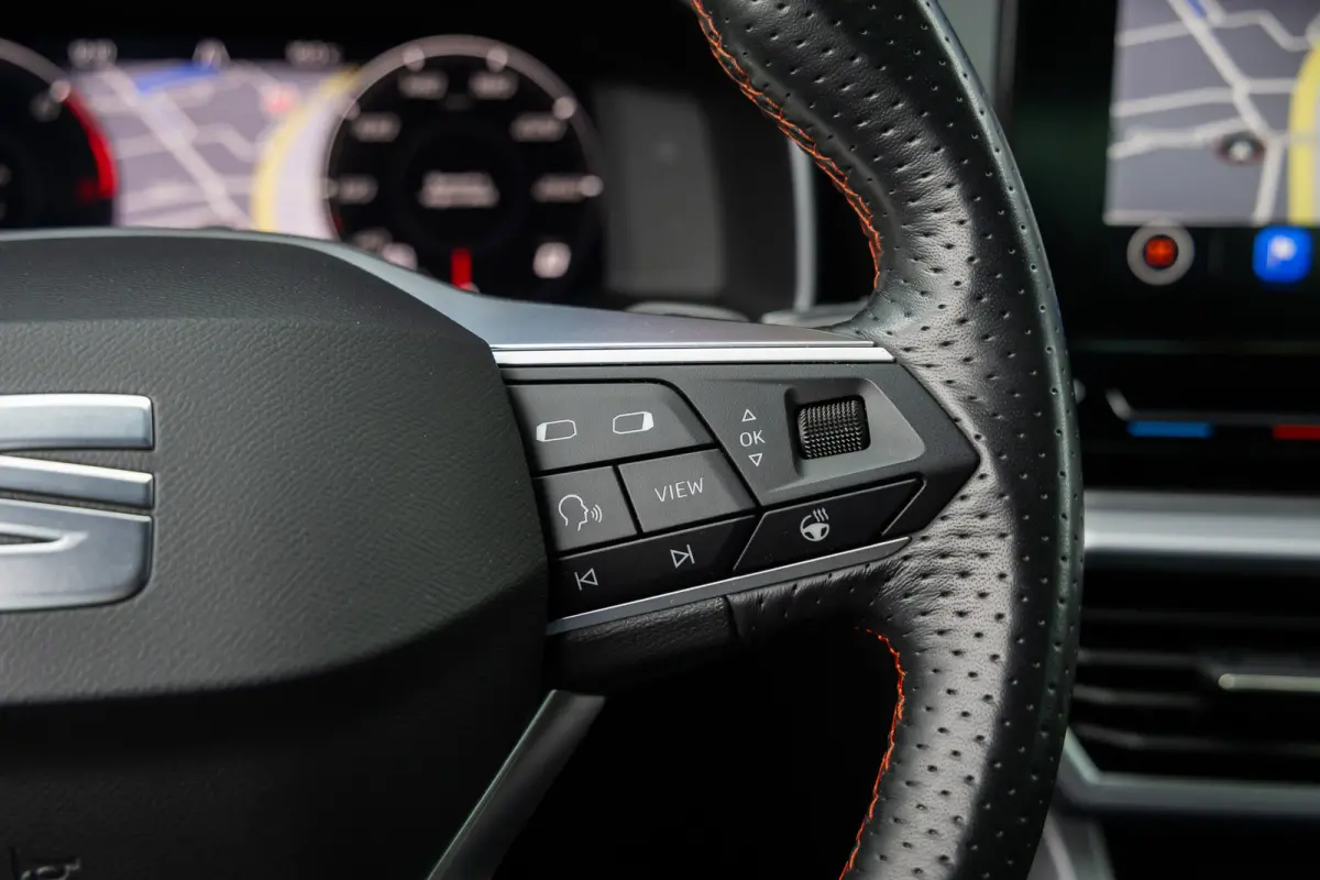 1.4 TSI eHybrid PHEV FR Business Intense 204PK | Stoel+stuur verwarming | Apple Carplay/Android Auto | Clima | Cruisecontrol | Airco (automatisch) | Apple Carplay/Android Auto|telefoonintegr