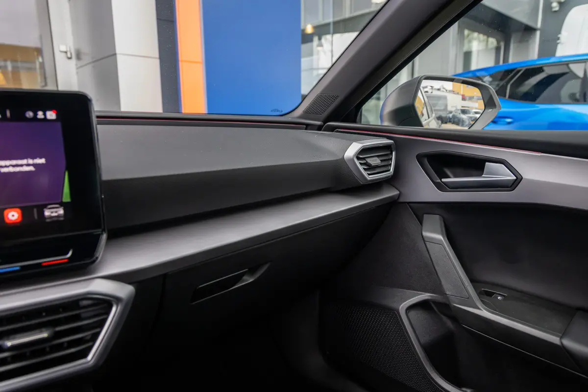 1.4 TSI eHybrid PHEV FR Business Intense 204PK | Stoel+stuur verwarming | Apple Carplay/Android Auto | Clima | Cruisecontrol | Airco (automatisch) | Apple Carplay/Android Auto|telefoonintegr