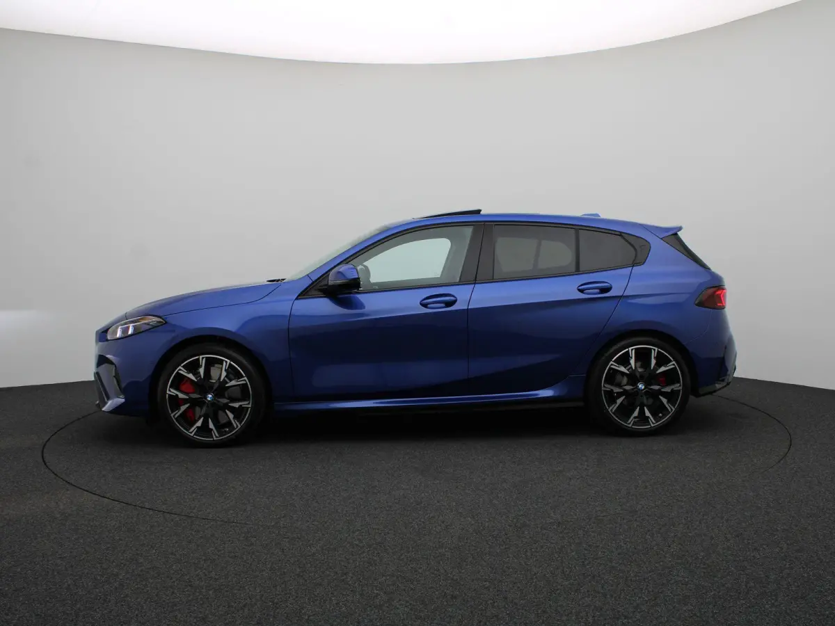 120 M Sportpakket Pro | Premium Pack | Stuurwielrand Verwarmd | Panoramadak | Harman Kardon | 19''