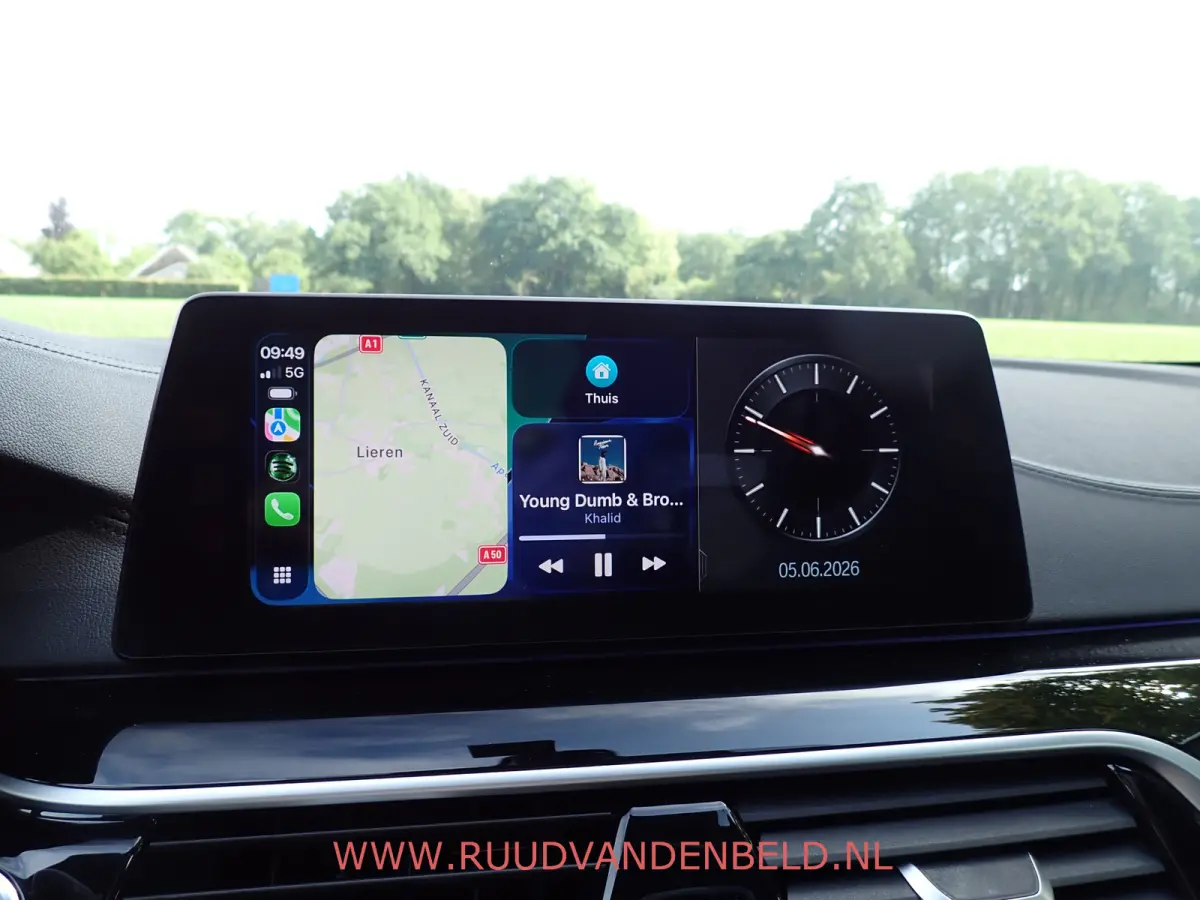 530d X-DRIVE SCHUIFDAK / CRUISE / CARPLAY / SPORTLEER / NAVI