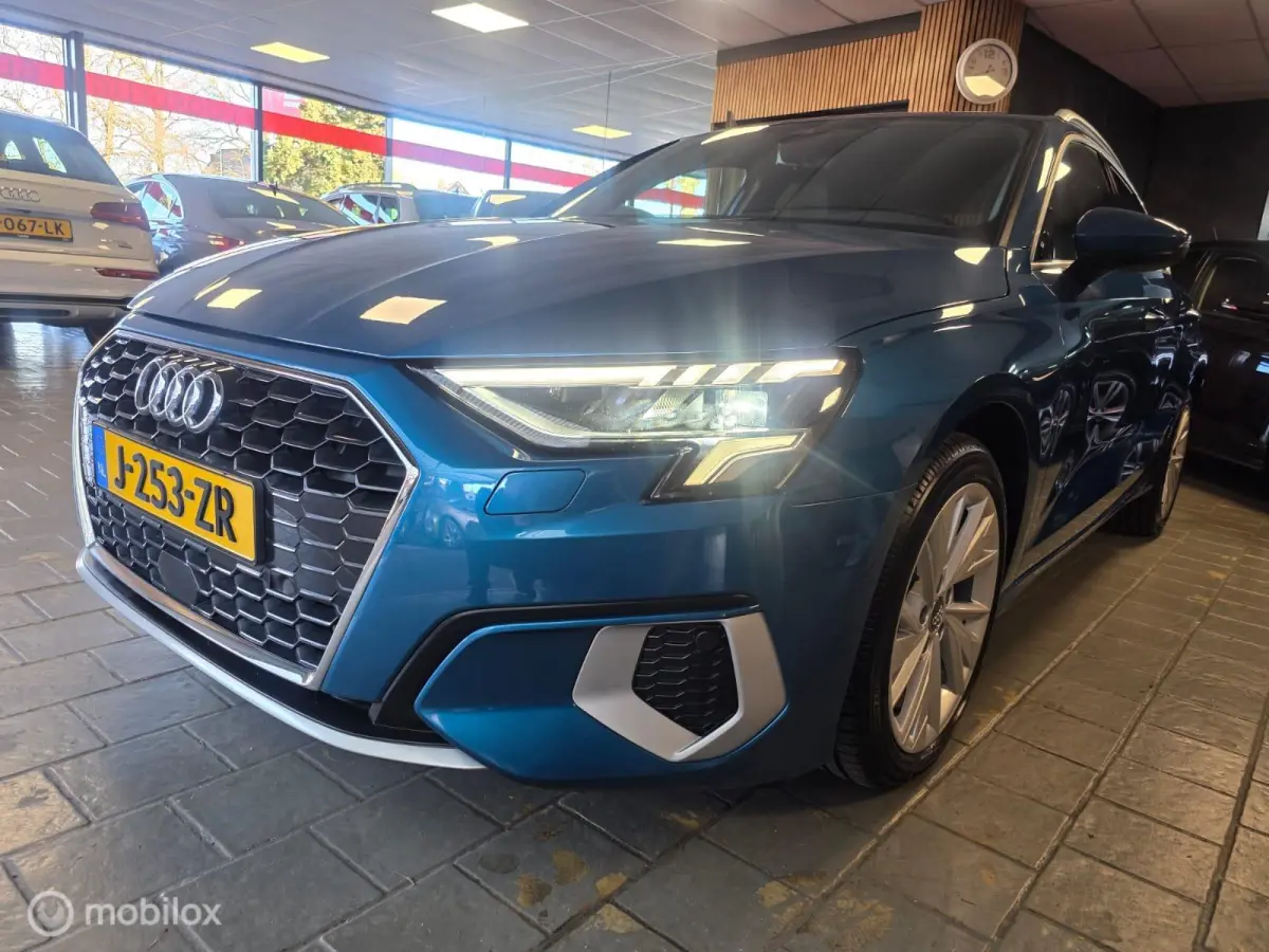 30 TFSI Business Edition Incl. Afleveringsbeurt en Nieuwe APK