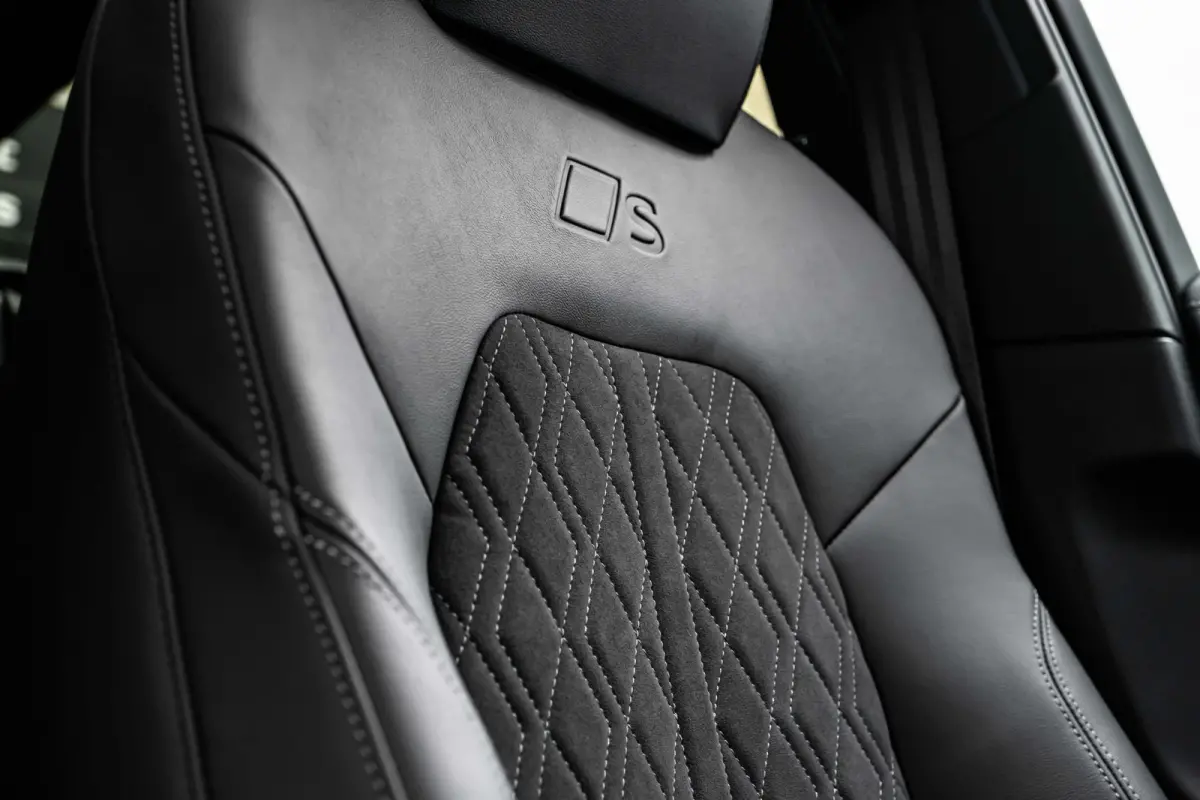 S edition | Adaptive cruise control | Airconditioning 4-zones | Audi sound system