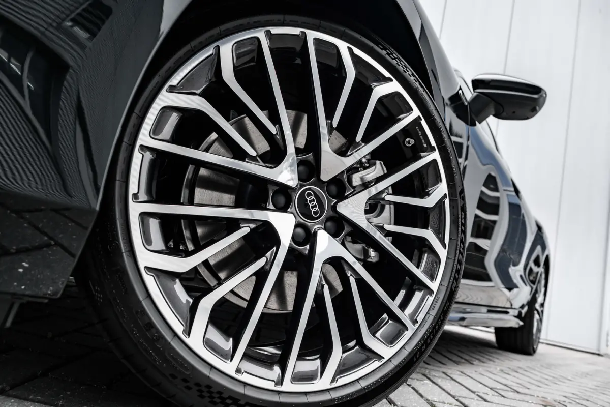 S edition | Adaptive cruise control | Airconditioning 4-zones | Audi sound system