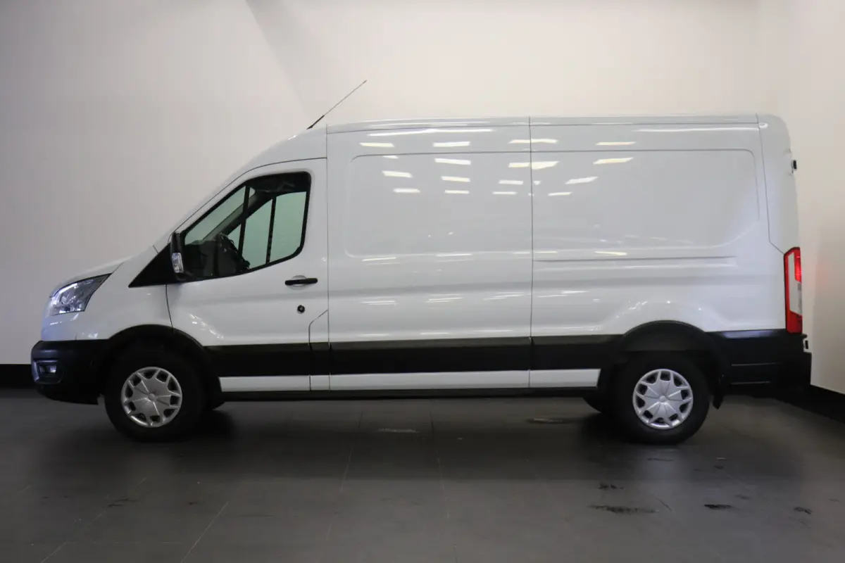2.0 TDCI 130PK L3H2 EURO 6 - Airco - Cruise - PDC - € 13.499,- Excl.