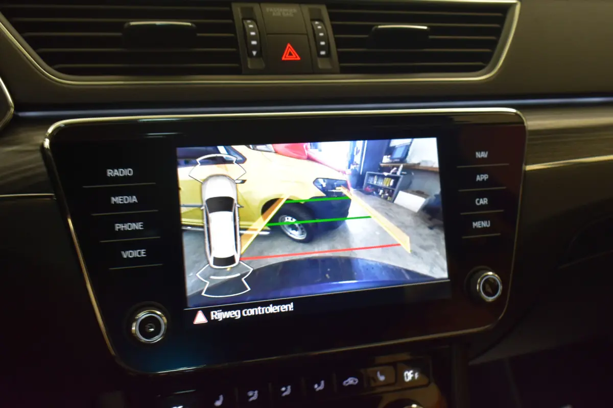 1.4 TSI iV PHEV Style EL Trekh + aKlep Mem Seats Camera Canton Sound  Stuur/stoel v+a Verwarming
