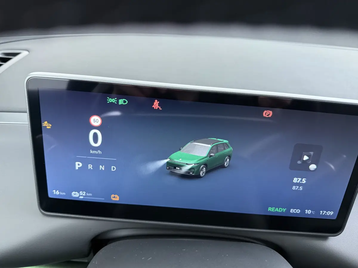 Design PRO 69.9 kWh | DEMO | Private Lease v.a. 579,- | Netto bijtelling 231,- | Cruise control adaptief | Dodehoek detectie | Electronic climate controle