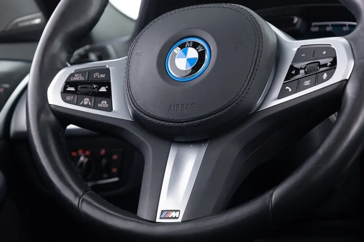 High Executive M-Sport 80 kWh | PANORAMADAK | harman/kardon | Head-Up | SOH: 100% |