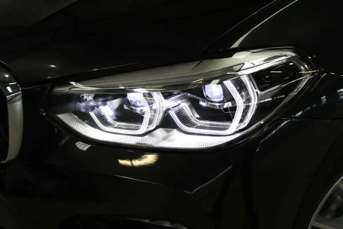xDrive30e Edition Panodak/Sportstoelen leder/Stuurverw