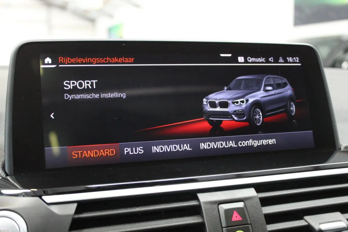 xDrive30e Edition Panodak/Sportstoelen leder/Stuurverw