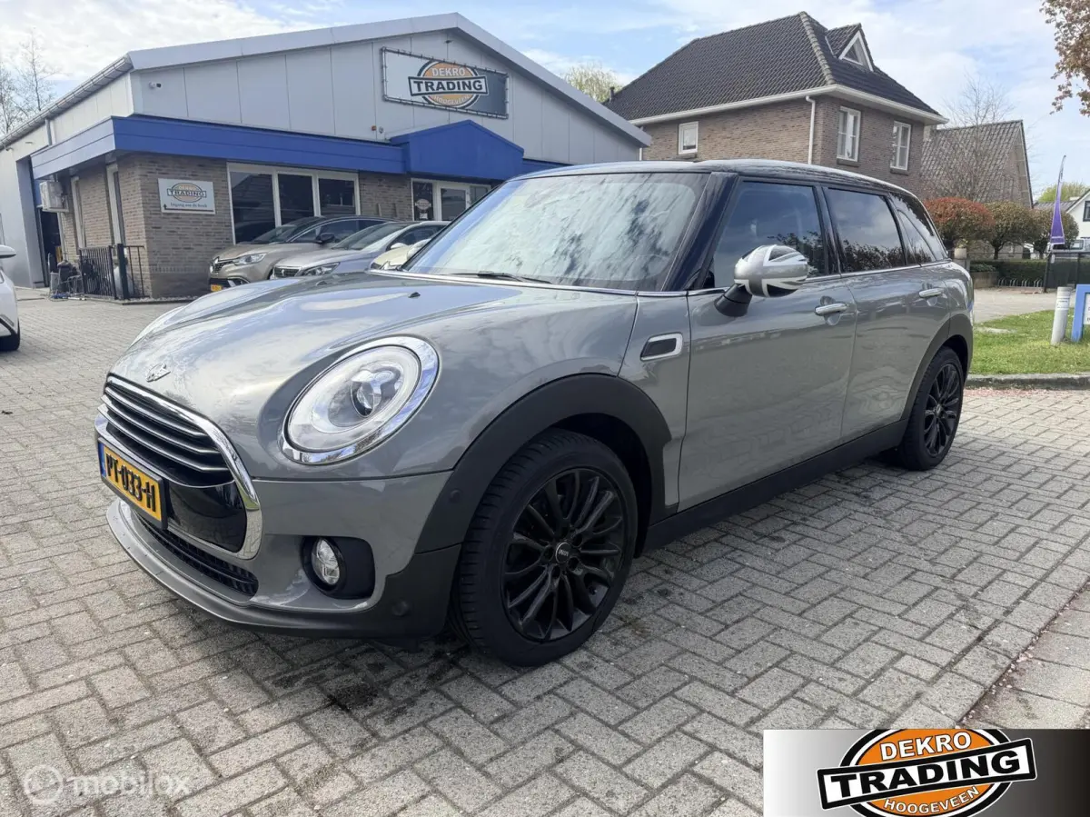 1.5 Cooper Serious Business Clima Navi trekhaak