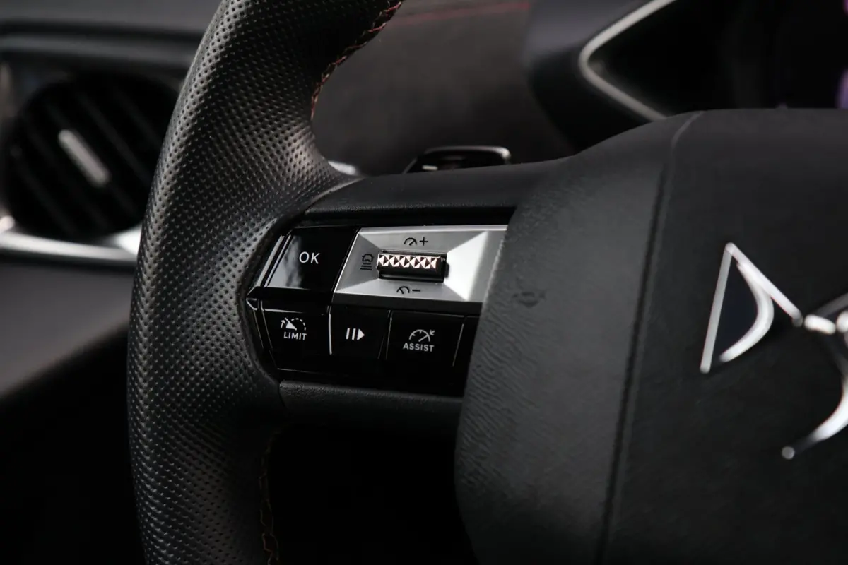 1.2 PureTech Performance Line Led Vision 360 Camera Carplay