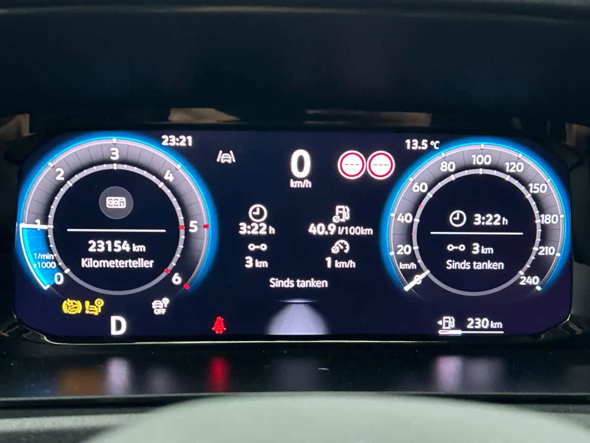 Maxi 2.0 TDI Style Airco Carplay Adaptive Cruise Control PDC VA Camera Trekhaak 17" LM Velgen