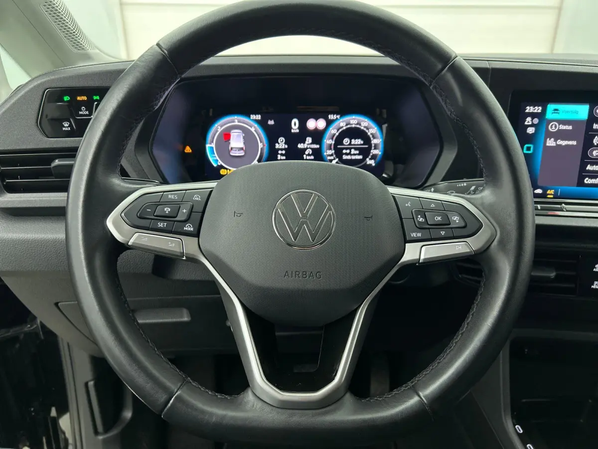 Maxi 2.0 TDI Style Airco Carplay Adaptive Cruise Control PDC VA Camera Trekhaak 17" LM Velgen