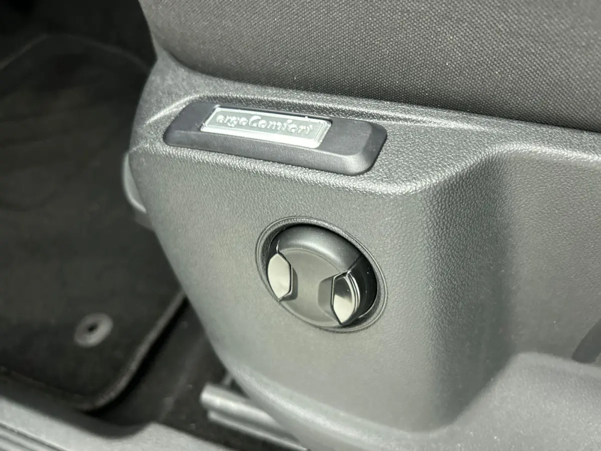Maxi 2.0 TDI Style Airco Carplay Adaptive Cruise Control PDC VA Camera Trekhaak 17" LM Velgen