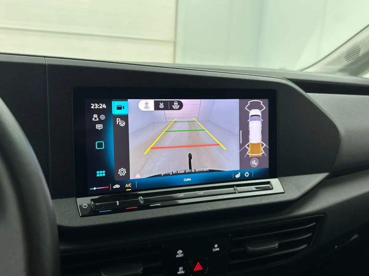 Maxi 2.0 TDI Style Airco Carplay Adaptive Cruise Control PDC VA Camera Trekhaak 17" LM Velgen