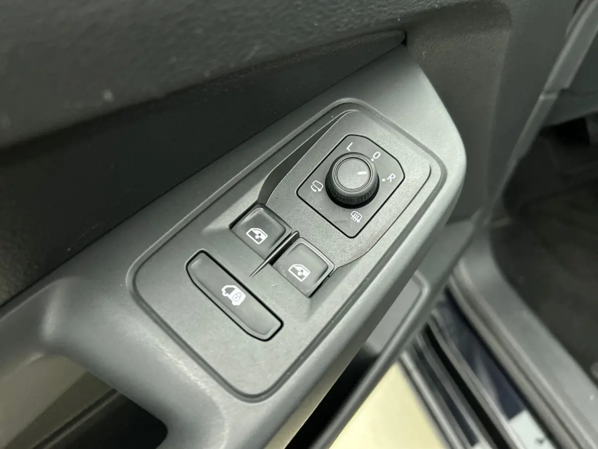 Maxi 2.0 TDI Style Airco Carplay Adaptive Cruise Control PDC VA Camera Trekhaak 17" LM Velgen