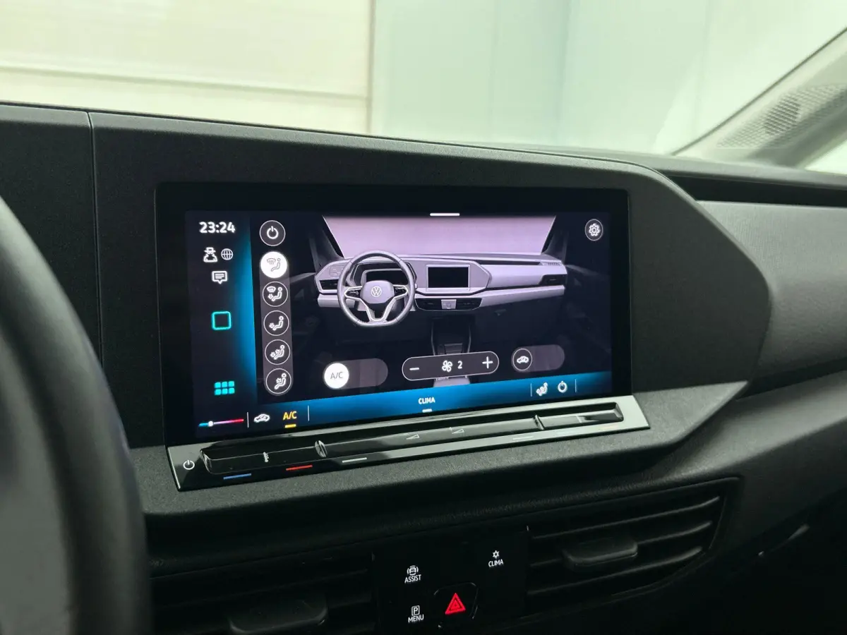 Maxi 2.0 TDI Style Airco Carplay Adaptive Cruise Control PDC VA Camera Trekhaak 17" LM Velgen