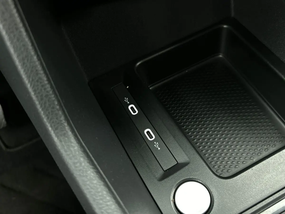 Maxi 2.0 TDI Style Airco Carplay Adaptive Cruise Control PDC VA Camera Trekhaak 17" LM Velgen