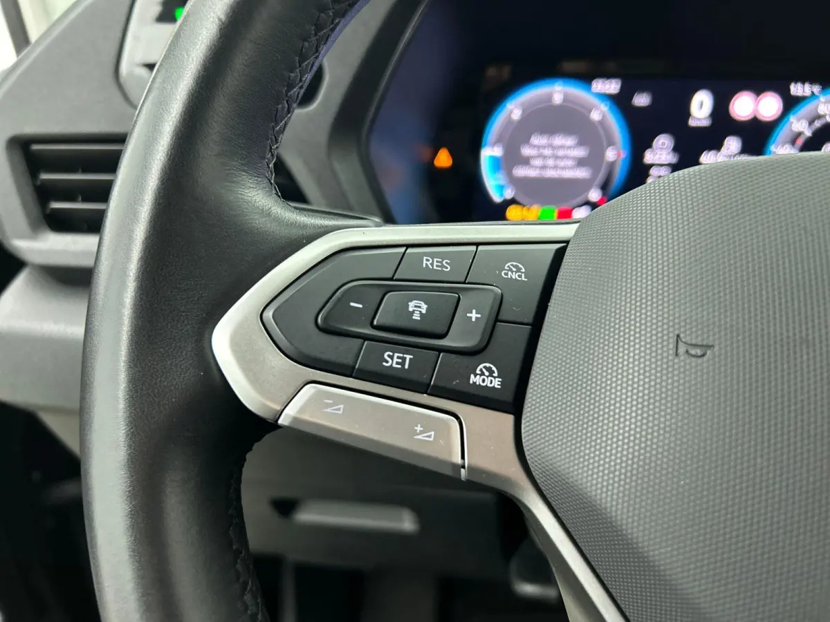 Maxi 2.0 TDI Style Airco Carplay Adaptive Cruise Control PDC VA Camera Trekhaak 17" LM Velgen