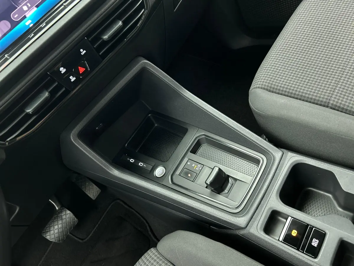 Maxi 2.0 TDI Style Airco Carplay Adaptive Cruise Control PDC VA Camera Trekhaak 17" LM Velgen
