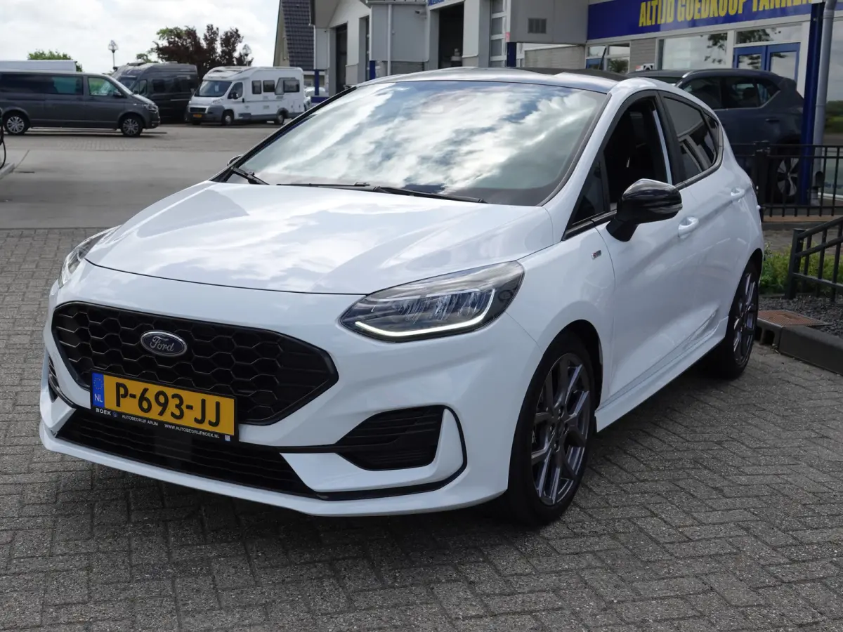 1.0 EcoBoost 125PK Hybrid ST-Line TWO-TONE | WINTERPACK | LMV | CRUISE
