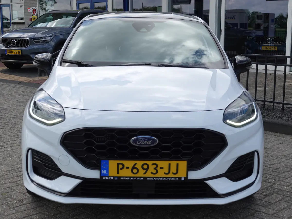 1.0 EcoBoost 125PK Hybrid ST-Line TWO-TONE | WINTERPACK | LMV | CRUISE