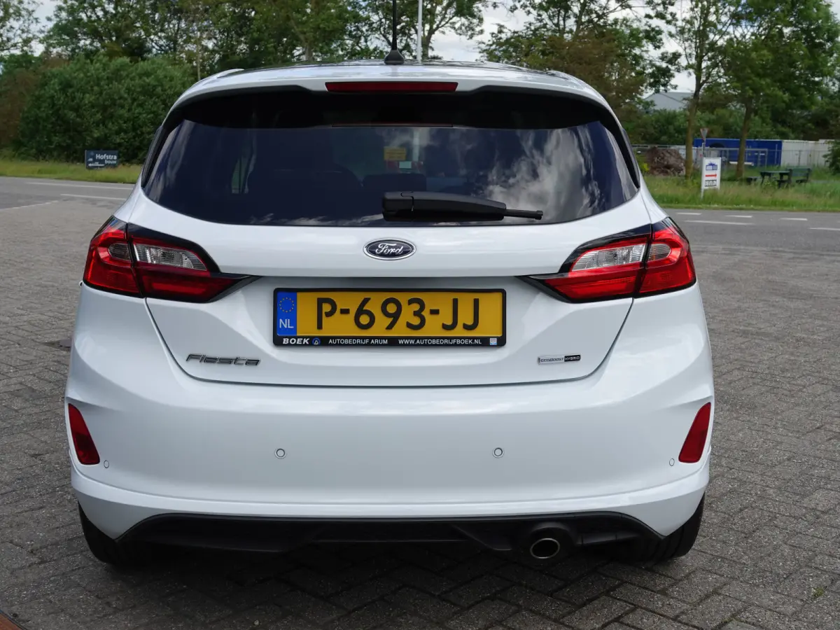 1.0 EcoBoost 125PK Hybrid ST-Line TWO-TONE | WINTERPACK | LMV | CRUISE