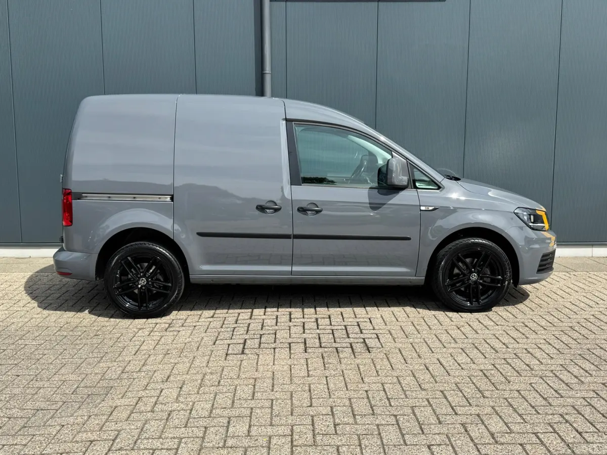 2.0 TDI Automaat L1H1 BMT Trendline * Airco * Parkeersensoren * Cruise Control *