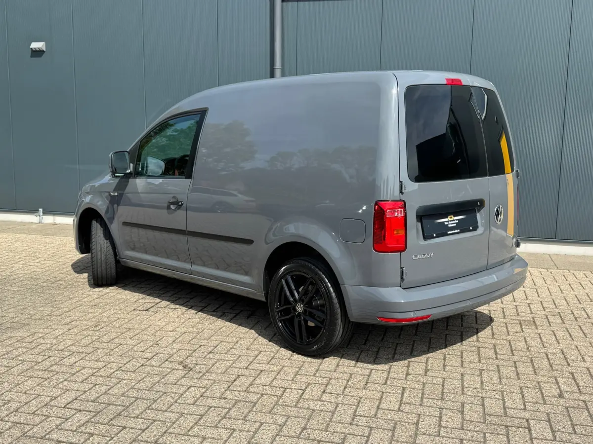 2.0 TDI Automaat L1H1 BMT Trendline * Airco * Parkeersensoren * Cruise Control *