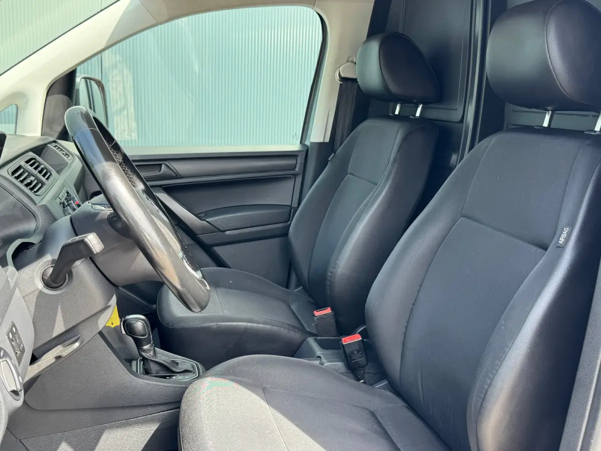 2.0 TDI Automaat L1H1 BMT Trendline * Airco * Parkeersensoren * Cruise Control *