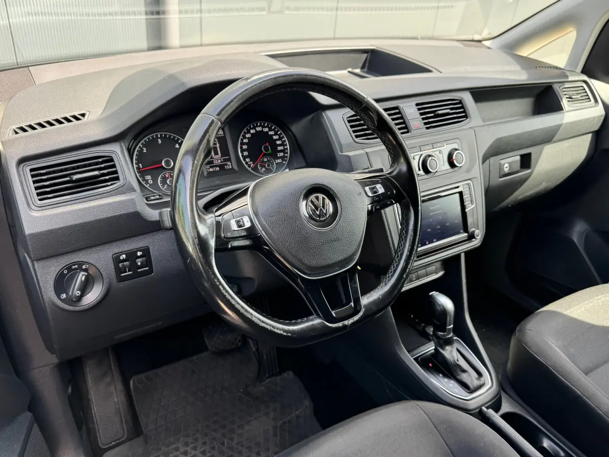 2.0 TDI Automaat L1H1 BMT Trendline * Airco * Parkeersensoren * Cruise Control *