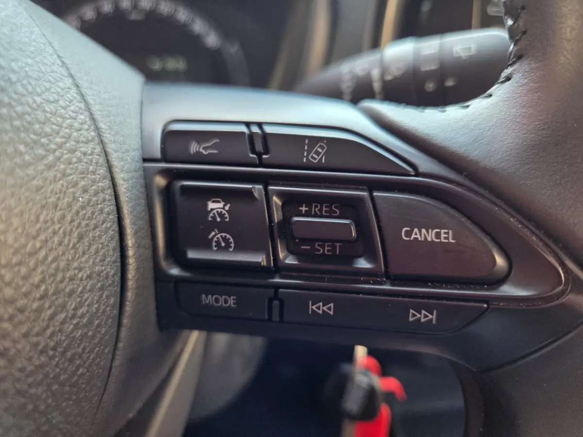 1.0 VVT-i MT play Achteruitrijcamera/ Airco/ Apple Carplay-Android auto/ Rijklaarprijs!