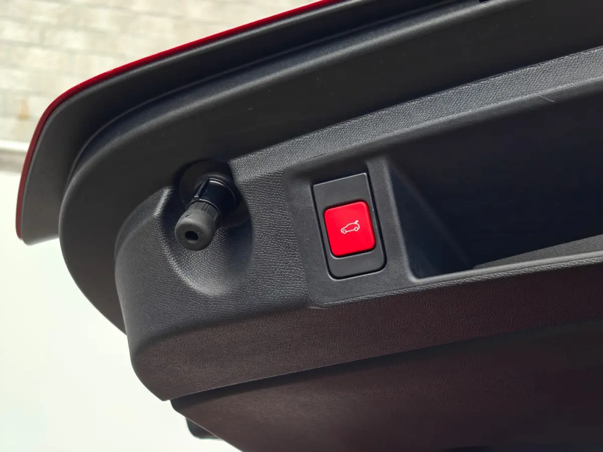 1.6 Plug-in Hybrid 195 GT | 7,4 kW lader | Achteropkomend verkeer waarschuwing | Achteruitrijcamera