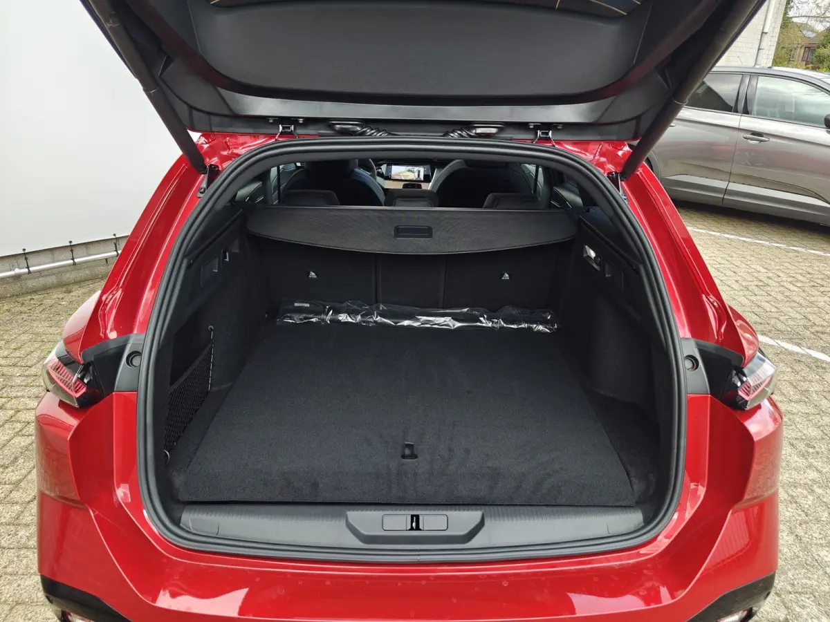 1.6 Plug-in Hybrid 195 GT | 7,4 kW lader | Achteropkomend verkeer waarschuwing | Achteruitrijcamera